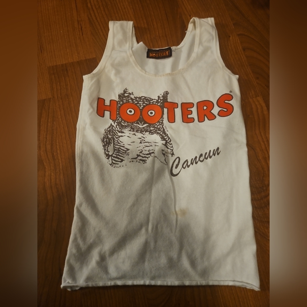 Vintage Hooters xs Tank Top as is
